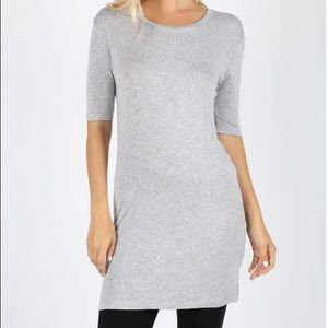Ribbed round neck tunic top in heathered grey